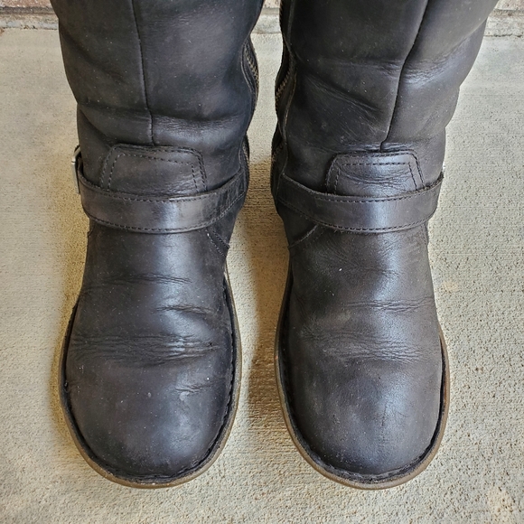 UGG Tupelo Australia Leather women's boots tall - Picture 9 of 16